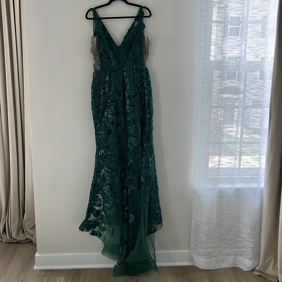 JOVANI Women Sequin Sleeveless Long Olive Oil Evening Gown Size 14 - Picture 9 of 14